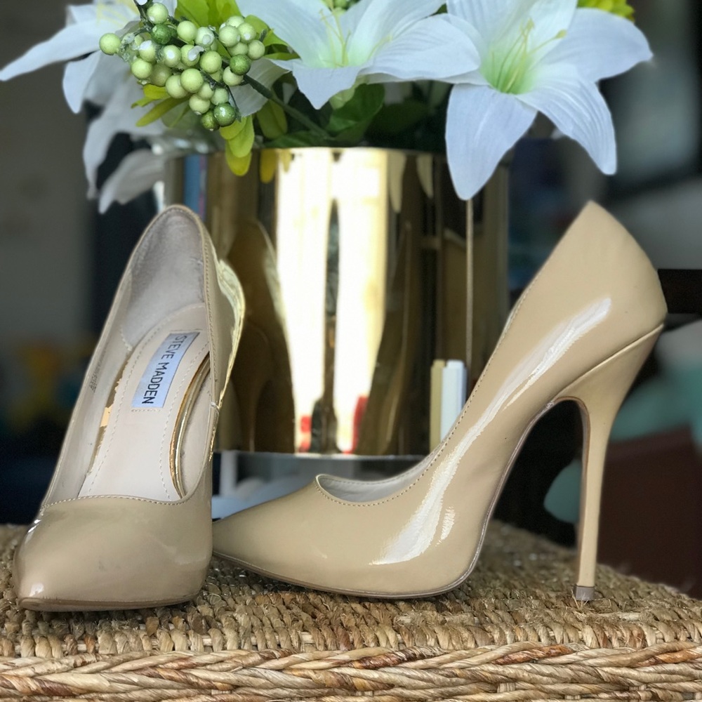Pumps heels shoes